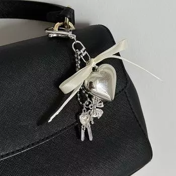 Ins Style Metal Love Брелок для ключей с бантом, подвеска для телефона, чехол для наушников, подвески, сумка, декор, автомобильный брелок для ключей as the picture