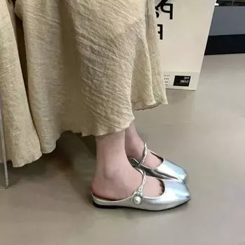 ins woven knitted outer bag head slippers women s 2024 spring and summer French gentle heelless lazy half slippers tide 35