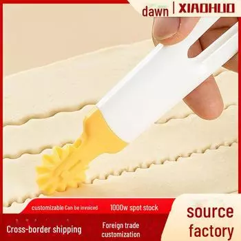 Инструменты для выпечки: Нож для пиццы и пирогов 4-в-1 с цветочным роликом opp pack