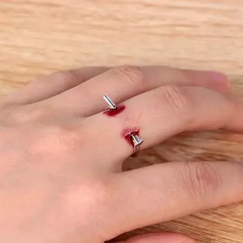 Интересное кольцо подойдет для Хэллоуина, костюмированной вечеринки, Дня смеха.