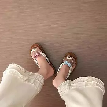 Internet celebrities ins versatile flip-flops women s 2024 new cartoon cute summer wear soft bottom fashion sandals 35 чёрный