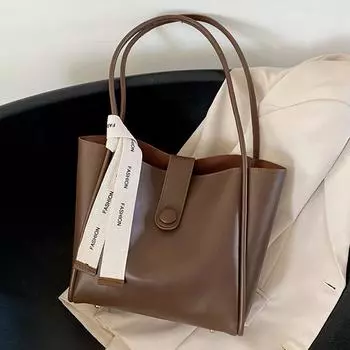 Internet celebrity autumn and winter large capacity bag retro shoulder bag women 2024 new trend fashion leisure commuter tote bag коричневый