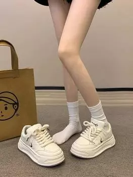 Internet celebrity explosion thick-soled casual little white shoes women s board shoes spring and autumn 2025 new niche versatile running sports sh 35