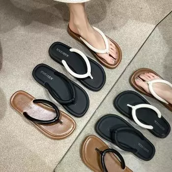 Internet celebrity pinch foot summer wear flat bottom ladies flip-flops seaside beach new 2024 fashion non-slip cool slippers 35