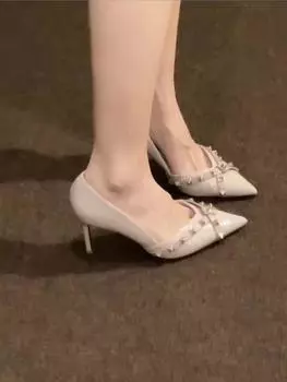 Internet celebrity thin heel royal sister sexy light mouth single shoes French fashion nude rivet high heels women 2024 autumn new 34