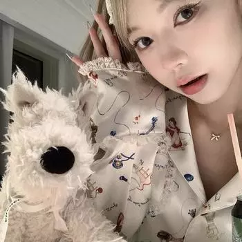 Internet Famous Pajamas, Women s Spring and Autumn Styles, Ice Silk, High-end Long Sleeved, Thin Lapel, Sweet Home Clothing Set M бежевый