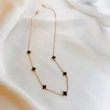 Интернет-знаменитость, новое нишевое легкое роскошное ожерелье из титановой стали для женщин, простая цепочка на ключицу с четырьмя листами клевера