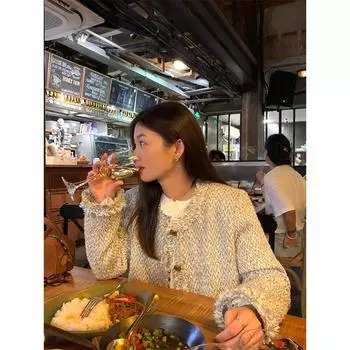 Интернет знаменитость взрыв маленький ароматный пуховик женский короткий темперамент светская львица маленький 90 белый утиный пуховик S90-57.5 kg бежевый