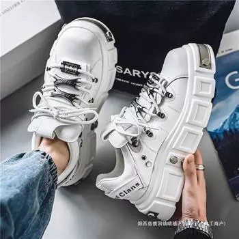 Интернет знаменитость взрыв прилив бренд 2025 новая европейская станция мужская обувь толстая подошва усиление повседневная доска обувь нишевый дизайн обувь 39 белый