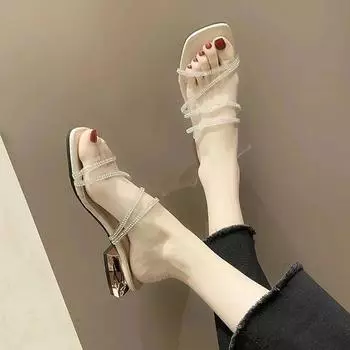 Интернет знаменитости крутые тапочки женская одежда 2025 новая корейская версия летней моды квадратная голова толстый каблук высокие каблуки женские тапочки 35