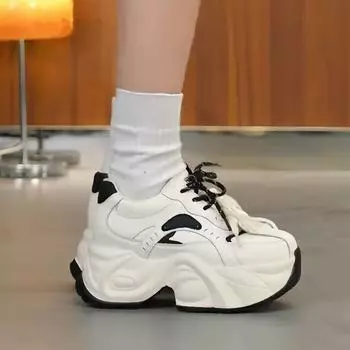 Интернет знаменитости толстая подошва увеличивающая папины маленькие туфли женская обувь весна новая универсальная взрывная подошва кекс повседневная спортивная обувь 34 красный