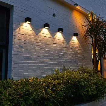 IP65 Водонепроницаемый настенный светильник на солнечной батарее Уличный декоративный садовый настенный светильник Наружный настенный светильник Внешний каминный забор