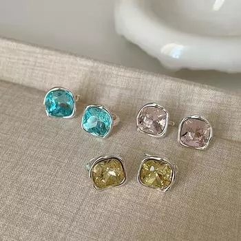 Необычные металлические циркониевые металлические женские простые высококачественные легкие роскошные элегантные индивидуальные модные универсальные серьги