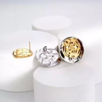 Irregular shape pleated contrasting earrings 925 silver needle niche ins design, a multi-wear earrings fashion
