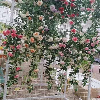 Искусственная роза, цветочная гирлянда, цветы с зелеными листьями, висящие на внутренней и внешней стене, для дома, сада, свадьбы, летней веранды, террасы, балкона, декора красный