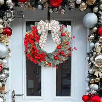 Искусственный рождественский венок, рождественский венок из красных ягод с сосновыми иголками и бантом для праздничного декора входной двери, стены, окна красный/белый