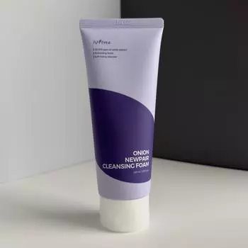 Isntree Onion Newpair Очищающая пенка с транексамовой кислотой и витамином С, 150 мл 150ml