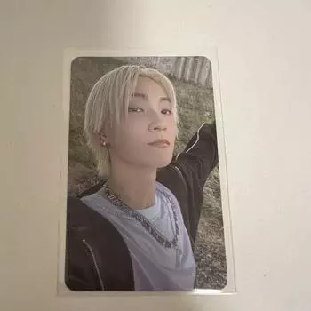 Использованная официальная фотокарточка THE BOYZ KEVIN TRIGGER POP-UP с выгодой для покупки KOREA Limited TBZ