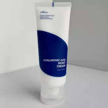 isstree УВЛАЖНЯЮЩИЙ КРЕМ С ГИАЛУРОНОВОЙ КИСЛОТОЙ 100мл