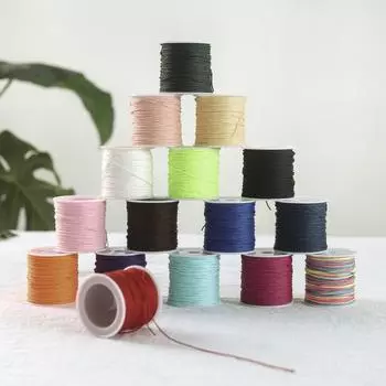 Износостойкий неэластичный шнурок-подвеска из красной веревки Jade Line 72 для самостоятельного изготовления украшений в виде китайских узелков. About 45 meters per roll