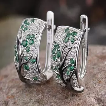 Изогнутые прямоугольные блестящие серьги со стразами Blossom и сливой синий