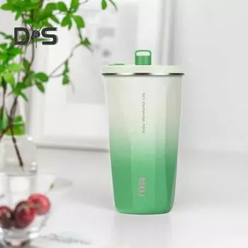 Изолированная соломенная кружка на 600 мл из нержавеющей стали, большая вместимость с пыленепроницаемой крышкой, легко чистящаяся портативная кофейная кружка 600ML кофейный