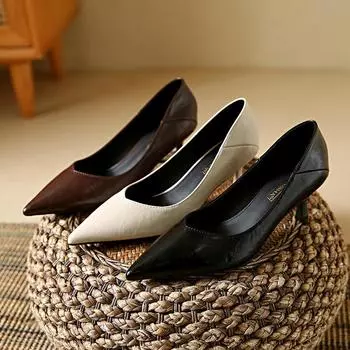 Изящные туфли на высоком каблуке для женщин, весна 2025 г., новые черные туфли из мягкой кожи для работы на работу, высокого класса и с острым носком 35 чёрный