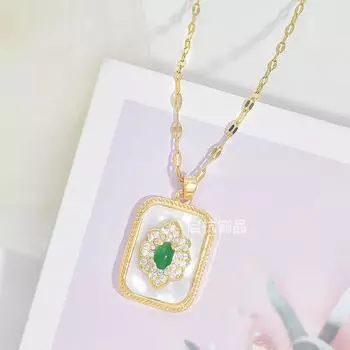 Изумрудное квадратное ожерелье женское ретро National Tide Trend инкрустированное цирконием кулон звезда тот же стиль