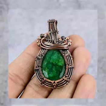 Изумрудный драгоценный камень Чистая медная проволока Обертывание Ювелирная подвеска ручной работы 2.36 inches зелёный