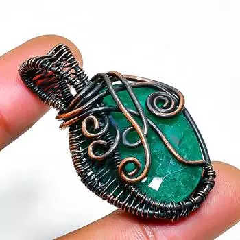 Изумрудный драгоценный камень, ручная работа, медная проволочная подвеска, 1,77 дюйма 1.77 зелёный