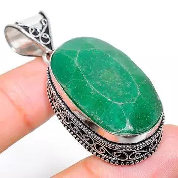 Изумрудный натуральный драгоценный камень ручной работы подарок на Новый год ювелирное украшение кулон 2.09 m6r54