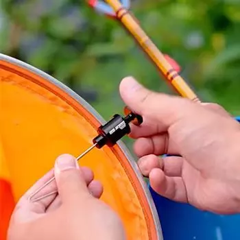 Извлекатель рыболовных крючков Инструмент для извлечения рыболовных крючков из нержавеющей стали Встроенный извлекатель крючков Портативное устройство для быстрого отсоединения рыболовных крючков чёрный