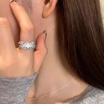 Изысканное открытое кольцо с бриллиантами: Стильный, роскошный дизайн с супер-флеш-цирконом — универсальный и высококачественный.