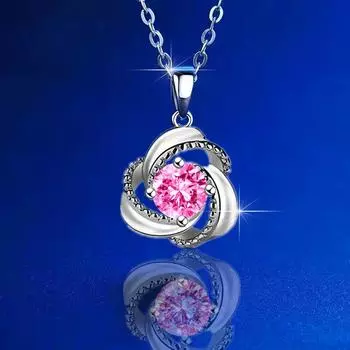 Изысканное женское ожерелье Ins Niche Clover Hearts and Arrows Diamond Bone ожерелье с подвеской