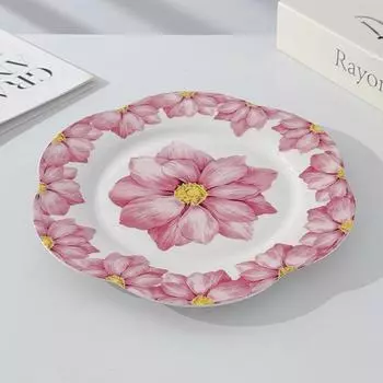 Изысканные чайные чашки высокого класса для послеобеденного чая, ретро керамические кофейные чашки и блюдца высокой ценности, чувство дизайна, нишевый девичий фестиваль 300ml