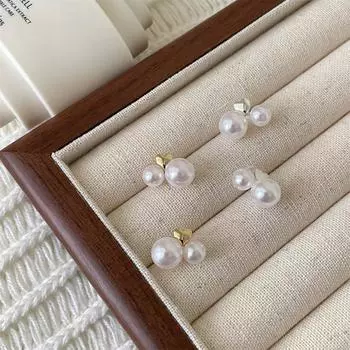 Изысканные и милые серьги-гвоздики в виде любви, женские французские ретро-серьги с ароматным жемчугом, нишевые высококачественные новые серьги copper