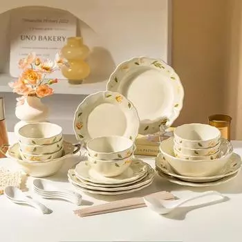 Изысканные маленькие цветы Керамические тарелки Легкая роскошная ресторанная салатница Домашняя вкусная посуда Супницы Креативная посуда