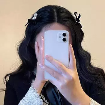 Изысканные жемчужные заколки-банты для челки с черным бархатным зажимом-утконосом