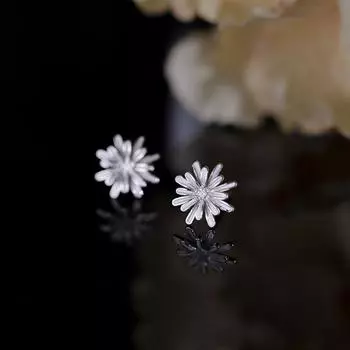 Изысканные женские серьги-цветы, простые серьги-цветы солнца, маленькие серьги-гвоздики в виде ромашки, лето серебряный
