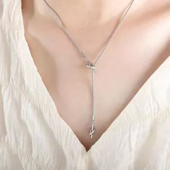 Изысканный темпераментный узелковый пряжка персонализированное ожерелье женские титановые стальные украшения цепочка в виде змеиной кости