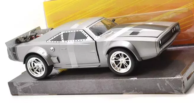 JadaTOYS FAST AND THE FAST 8 Fast and Furious ICE BREAK ICE JadaTOYS Scale Fast and the Ice 98291 124SCALE THE FURIOUS Dom s CHARGER 124 The красный