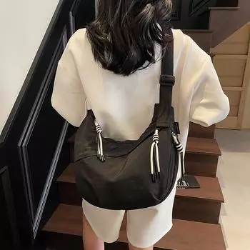Japan fashion Simple Large Capacity Messenger Bag Women 2025 New Student Candy Color One Shoulder Canvas All-Match Dumpling Bag Women Black