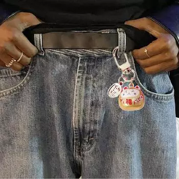 Japanese Style Cute Lucky Cats with Bells Keychain Bag Charm Metal Car Keyring Pendant Ornament for Women and Men Gift красный