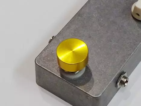 Эффекторный ножной переключатель Hat Switch Cap Foot Cover Aluminum [FSTA] (желтый)