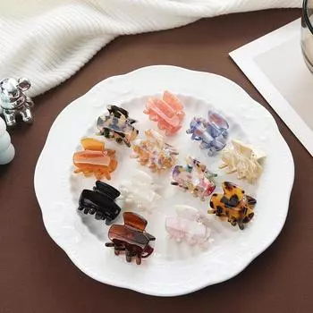 Элегантная ацетатная заколка для челки — простая, универсальная заколка, популярная среди японских и корейских инфлюенсеров. чёрный