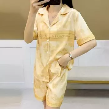 Элегантная благородная женская пижама с золотым цветочным принтом, летняя, мягкая, с рисунком «елочка», саржевая, новая, повседневная одежда для отдыха 2000 года M золотой