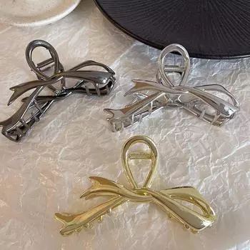 Элегантная металлическая заколка для волос «Акула» — шикарная шпилька из сплава для стильных универсальных образов F1202 золотой