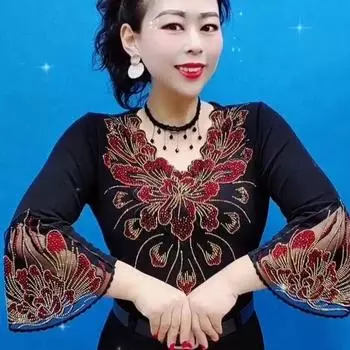 Элегантная женская кружевная футболка с расклешенными рукавами и ромбами, весна-лето, большой размер, модные, тонкие, универсальные, винтажные, с V-образным вырезом, графические топы XXXXXL красный