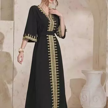 Элегантное черное кружевное вышитое платье с поясом S чёрный