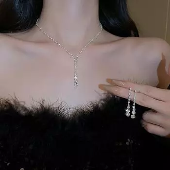 Элегантное ожерелье с подвеской в виде бриллиантовой кисточки: Сверкающая роскошь для любого образа, универсальная цепочка на ключицу, высококачественный женский аксессуар set серебряный